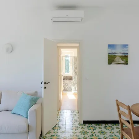 Una Terrazza Su Santa Apartment