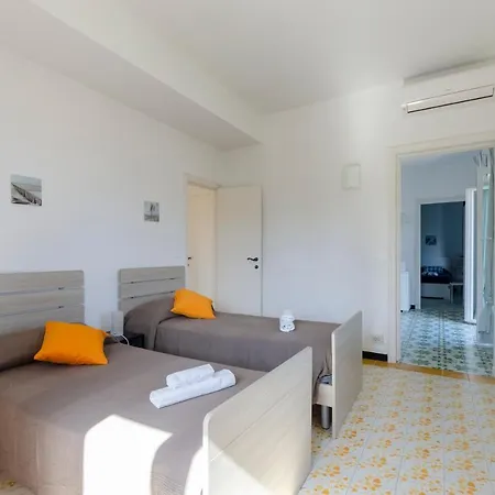 Una Terrazza Su Santa Apartment